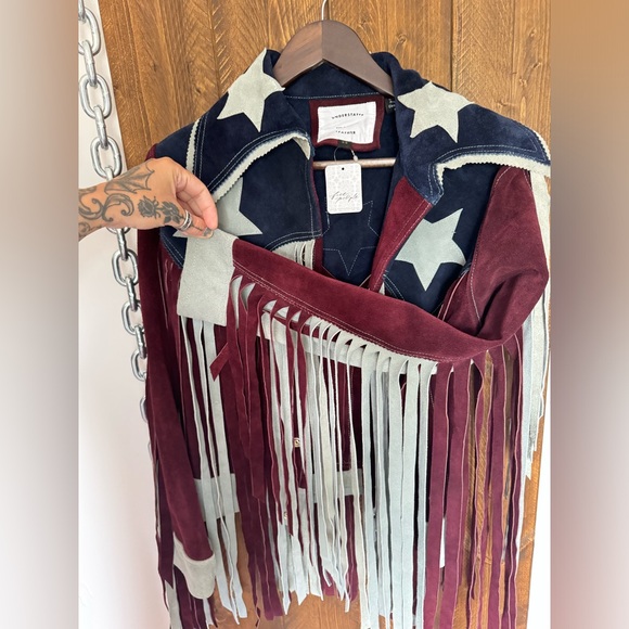 Understated Leather American Woman Fringe Jacket - Picture 11 of 13